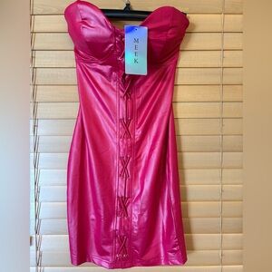 Meek NWT Red Strapless Mini Bodycon Dress for Cocktails. Size Small